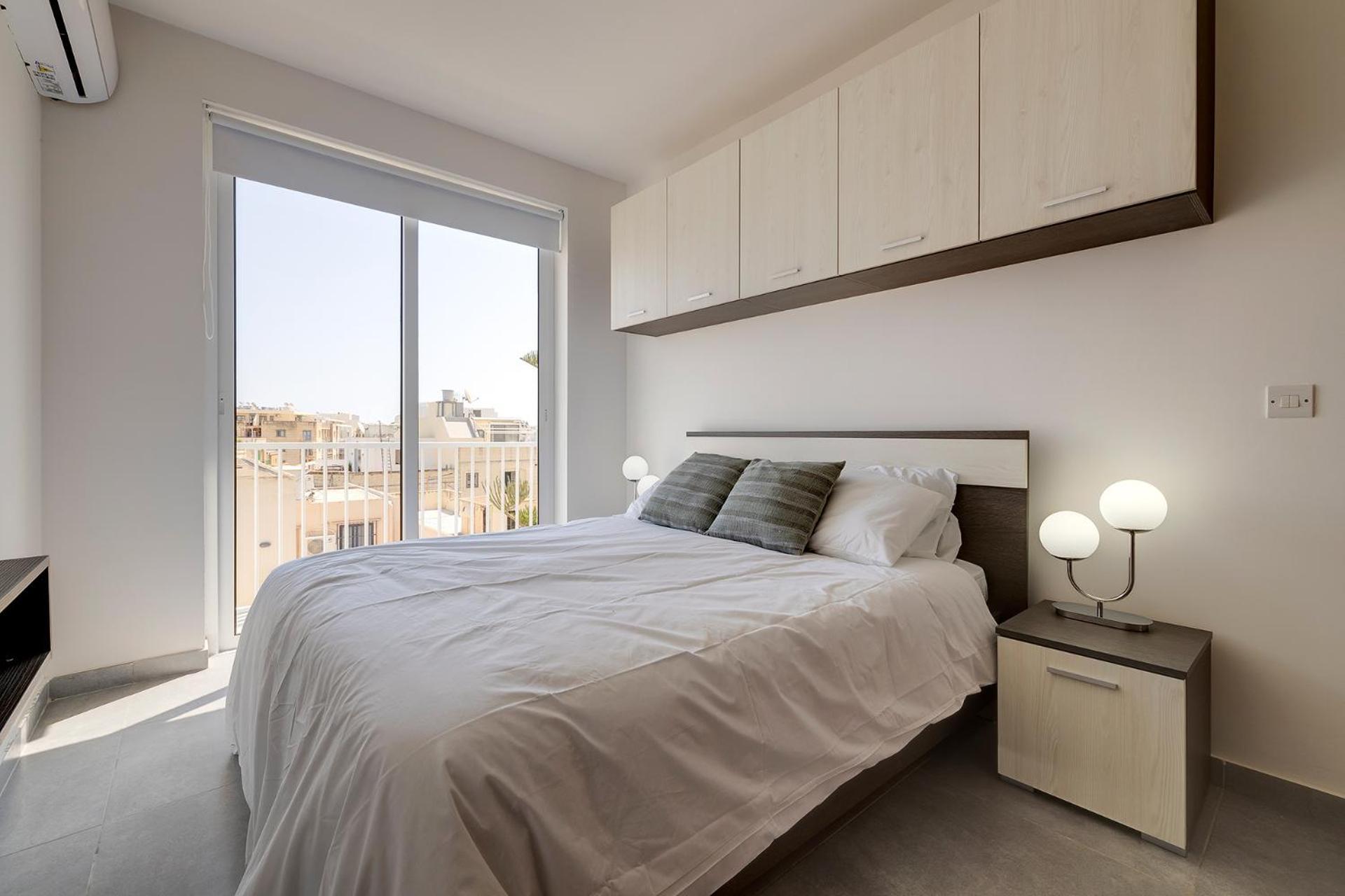 Stunning 2Br Holiday Penthouse In Central Sliema Exterior photo